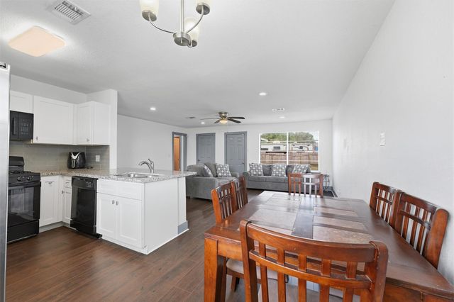 17203 Sunshine Street, Houston, TX 77049