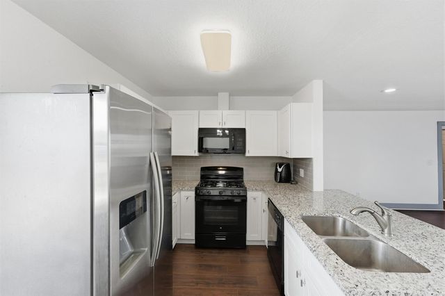 17203 Sunshine Street, Houston, TX 77049