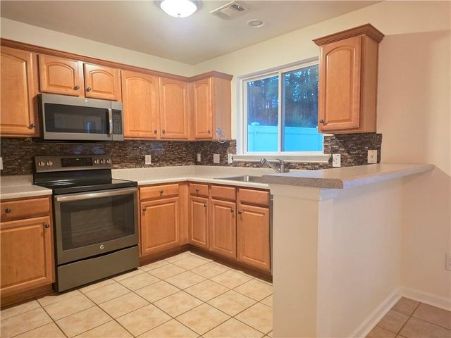 411 Chatooga Lane, Woodstock, GA 30188