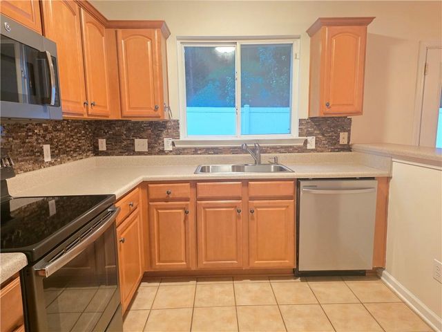 411 Chatooga Lane, Woodstock, GA 30188