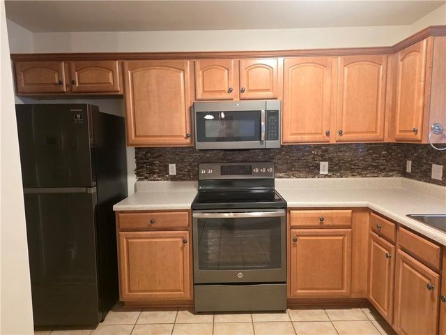 411 Chatooga Lane, Woodstock, GA 30188