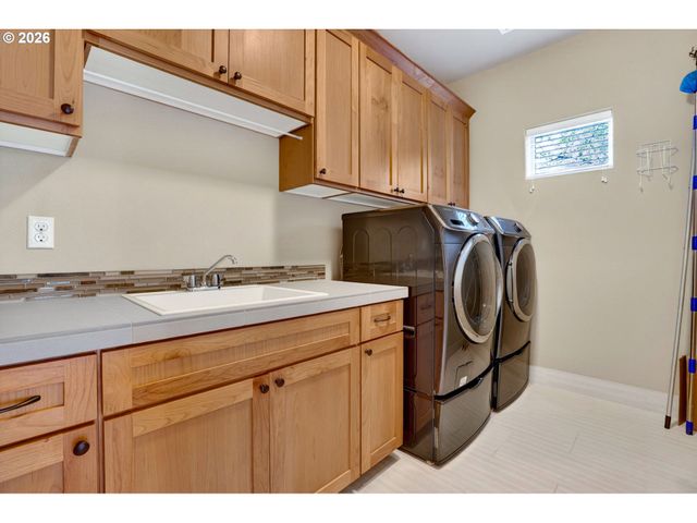 19603 Sw BLACKBEAR Ct, Beaverton, OR 97006