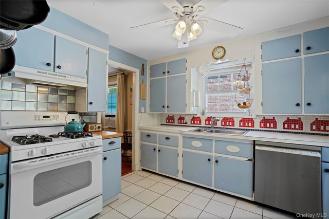 9 Whittier Street, Hartsdale, NY 10530