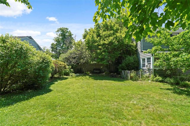 9 Whittier Street, Hartsdale, NY 10530