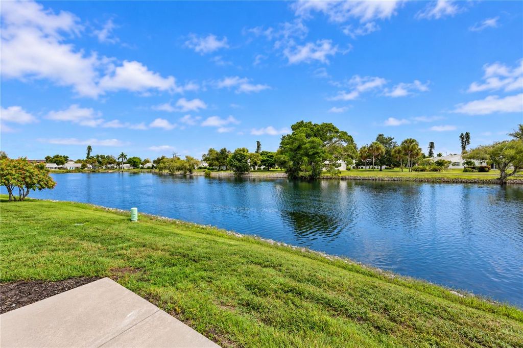 4605 LEXINGTON CIRCLE, BRADENTON, FL 34210 — photo 5