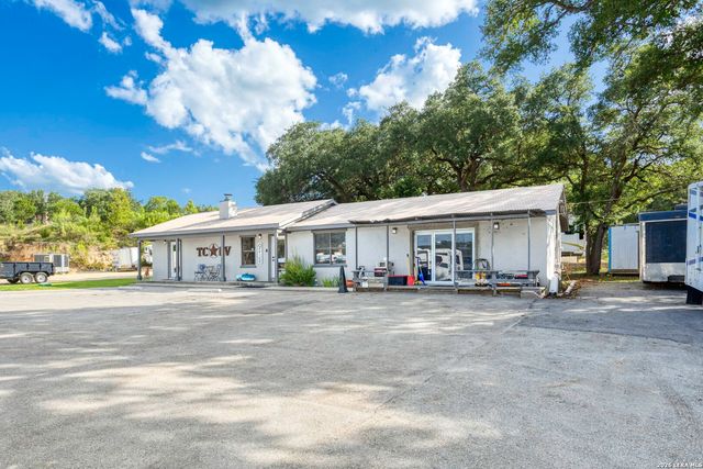 16415 S ACCESS RD, Canyon Lake, TX 78133