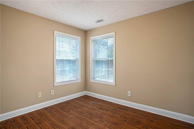 1098 Fountain Lakes Court, Lawrenceville, GA 30043