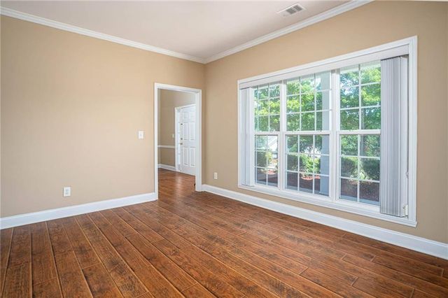 1098 Fountain Lakes Court, Lawrenceville, GA 30043