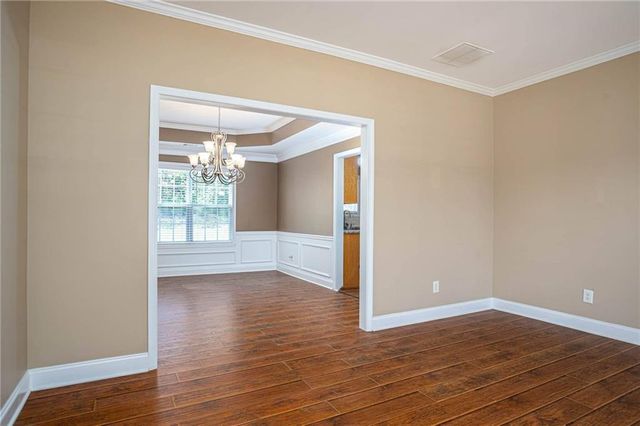 1098 Fountain Lakes Court, Lawrenceville, GA 30043