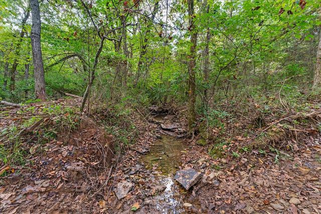 18092 Lake Sequoyah Road, Fayetteville, AR 72701