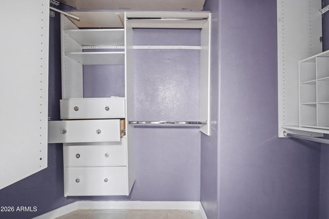 3925 W CHARTER OAK Road, Phoenix, AZ 85029