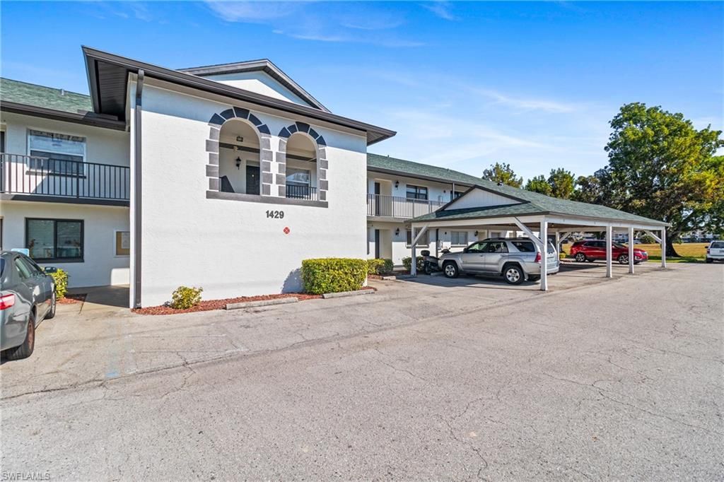 Image 1 of property listing at 1429 Cape Coral PKWY W # 5, Cape Coral, FL 33914