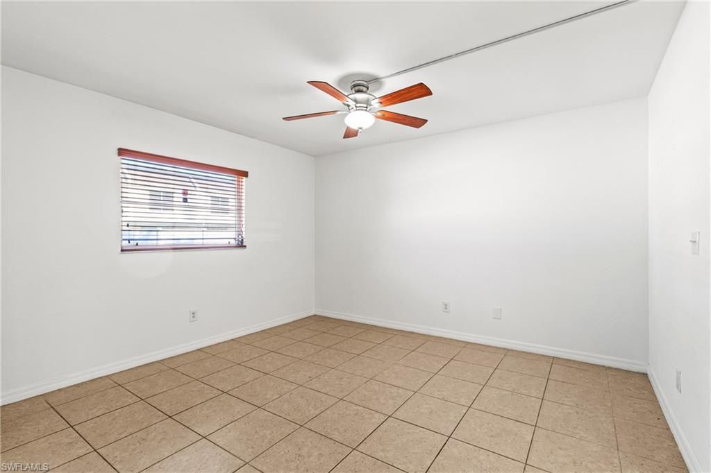 Image 24 of property listing at 1429 Cape Coral PKWY W # 5, Cape Coral, FL 33914