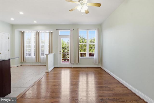915 BUTTONWOOD TER NE, Leesburg, VA 20176