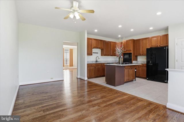 915 BUTTONWOOD TER NE, Leesburg, VA 20176