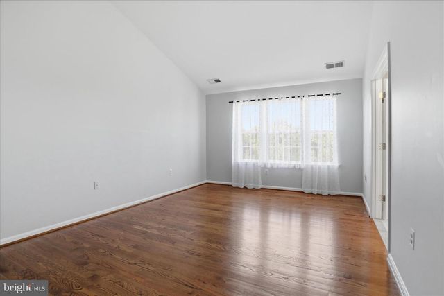 915 BUTTONWOOD TER NE, Leesburg, VA 20176