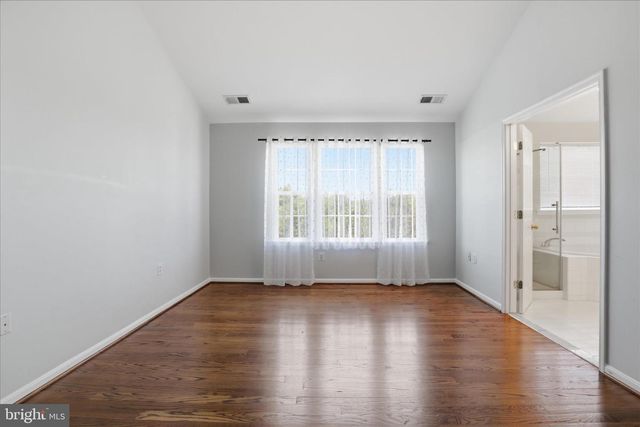 915 BUTTONWOOD TER NE, Leesburg, VA 20176