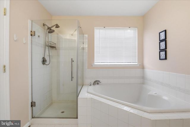915 BUTTONWOOD TER NE, Leesburg, VA 20176