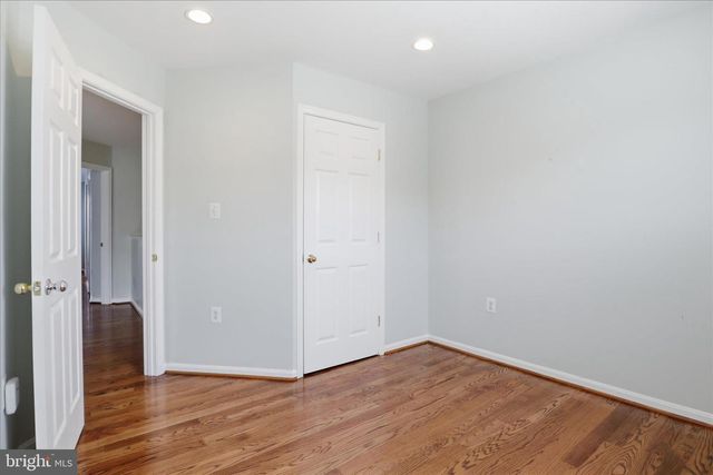 915 BUTTONWOOD TER NE, Leesburg, VA 20176