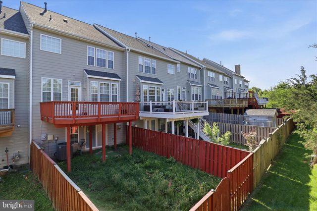 915 BUTTONWOOD TER NE, Leesburg, VA 20176