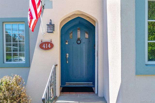 414 Washington Avenue, Pelham, NY 10803