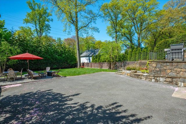 414 Washington Avenue, Pelham, NY 10803