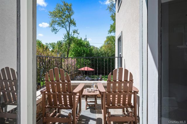 414 Washington Avenue, Pelham, NY 10803