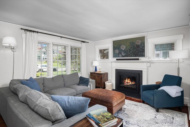 414 Washington Avenue, Pelham, NY 10803