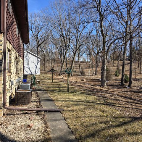 801 Teutonia DRIVE, Burlington, WI 53105