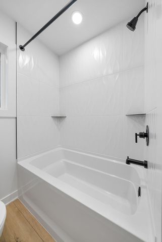 4821 NAVAJO Street, Council Bluffs, IA 51501