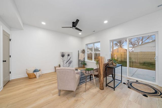 4821 NAVAJO Street, Council Bluffs, IA 51501