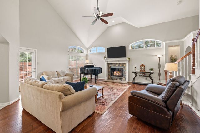 5047 Toftrees Drive, Arlington, TX 76016