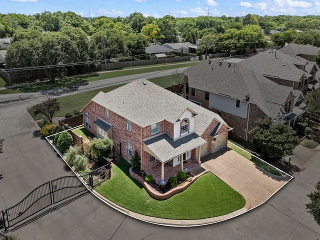 5047 Toftrees Drive, Arlington, TX 76016