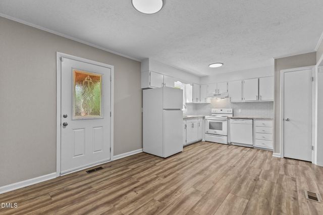 3857 Cumberland Road, Fayetteville, NC 28306