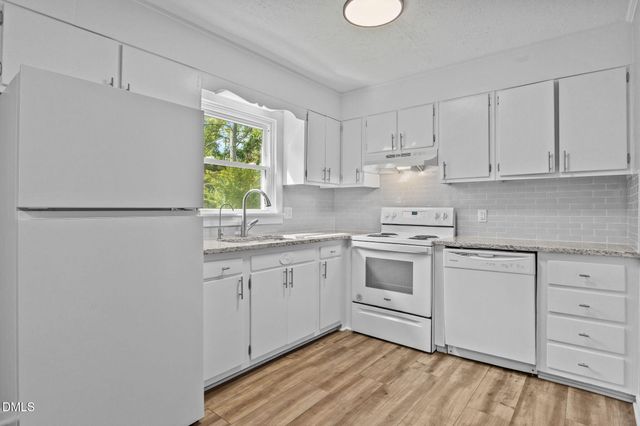 3857 Cumberland Road, Fayetteville, NC 28306