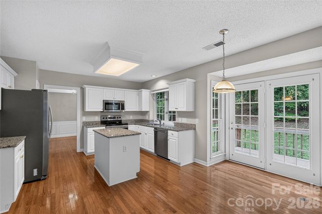 5726 Swanston Drive, Charlotte, NC 28269