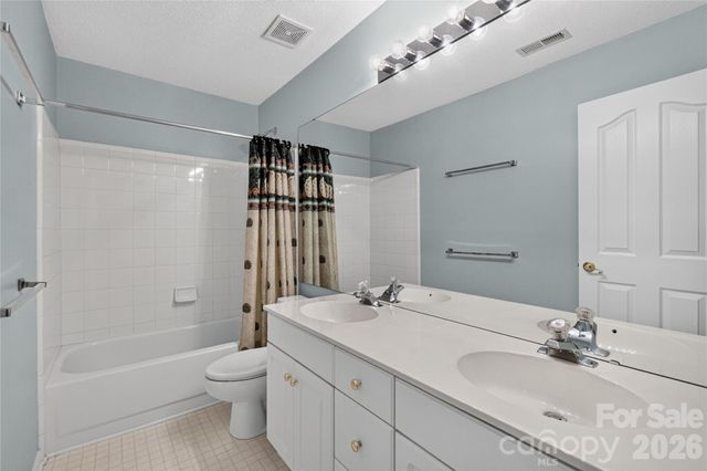 5726 Swanston Drive, Charlotte, NC 28269