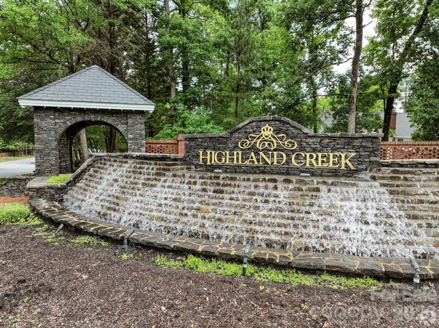 5726 Swanston Drive, Charlotte, NC 28269