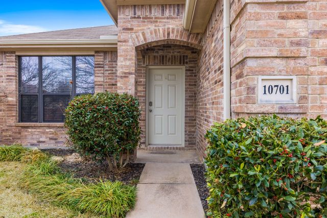10701 Vista Heights Boulevard, Fort Worth, TX 76108