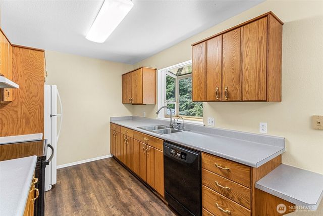 218 Saint Helens Way, Winlock, WA 98596