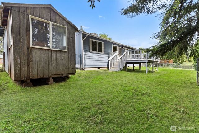 218 Saint Helens Way, Winlock, WA 98596