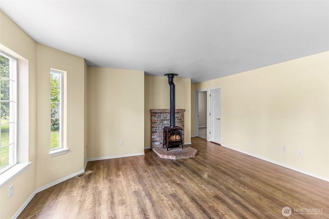 218 Saint Helens Way, Winlock, WA 98596