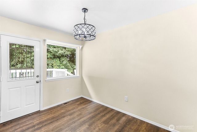 218 Saint Helens Way, Winlock, WA 98596