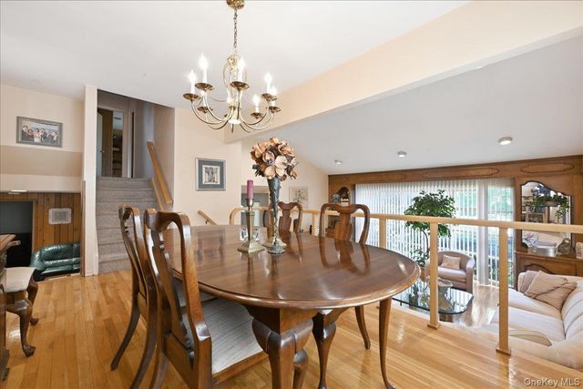 786 Bethlynn Court, East Meadow, NY 11554