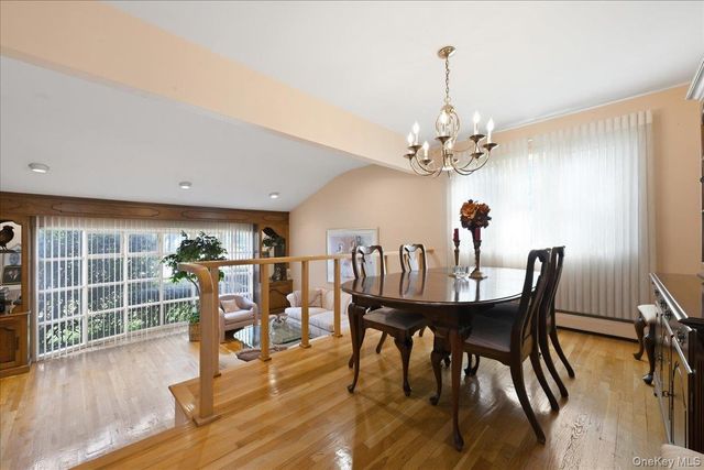 786 Bethlynn Court, East Meadow, NY 11554