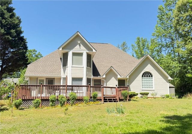 561 Sweetfern Lane, Sugar Hill, GA 30518