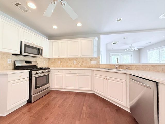561 Sweetfern Lane, Sugar Hill, GA 30518