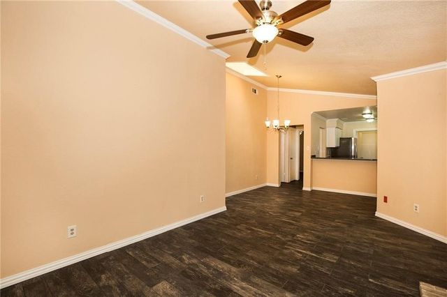 6810 Ports O Call Drive, Rowlett, TX 75088