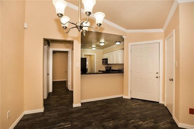 6810 Ports O Call Drive, Rowlett, TX 75088
