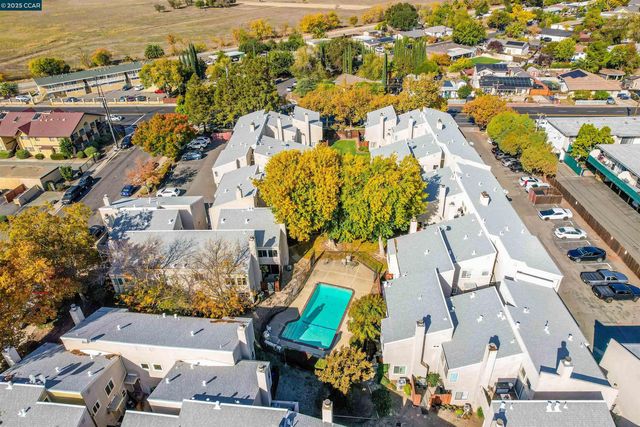 3712 Willow Pass Rd 31, Concord, CA 94519